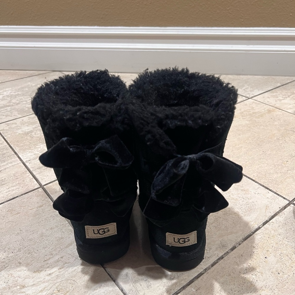 Bailey bow uggs
